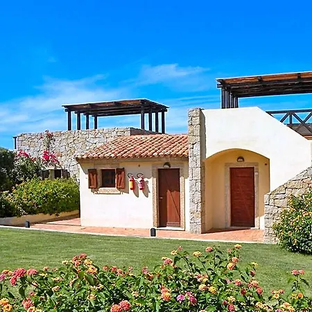 Porto Piccolo Lägenhetshotell Baja Sardinia