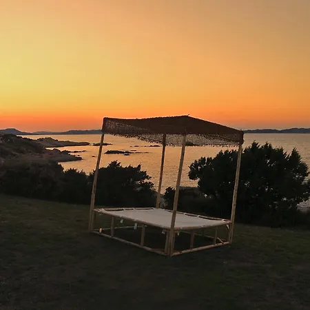 Porto Piccolo 4* באיה סרדיניה