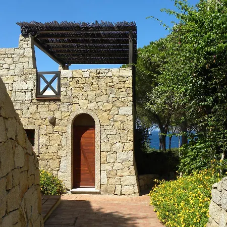 Porto Piccolo Aparthotel 3*